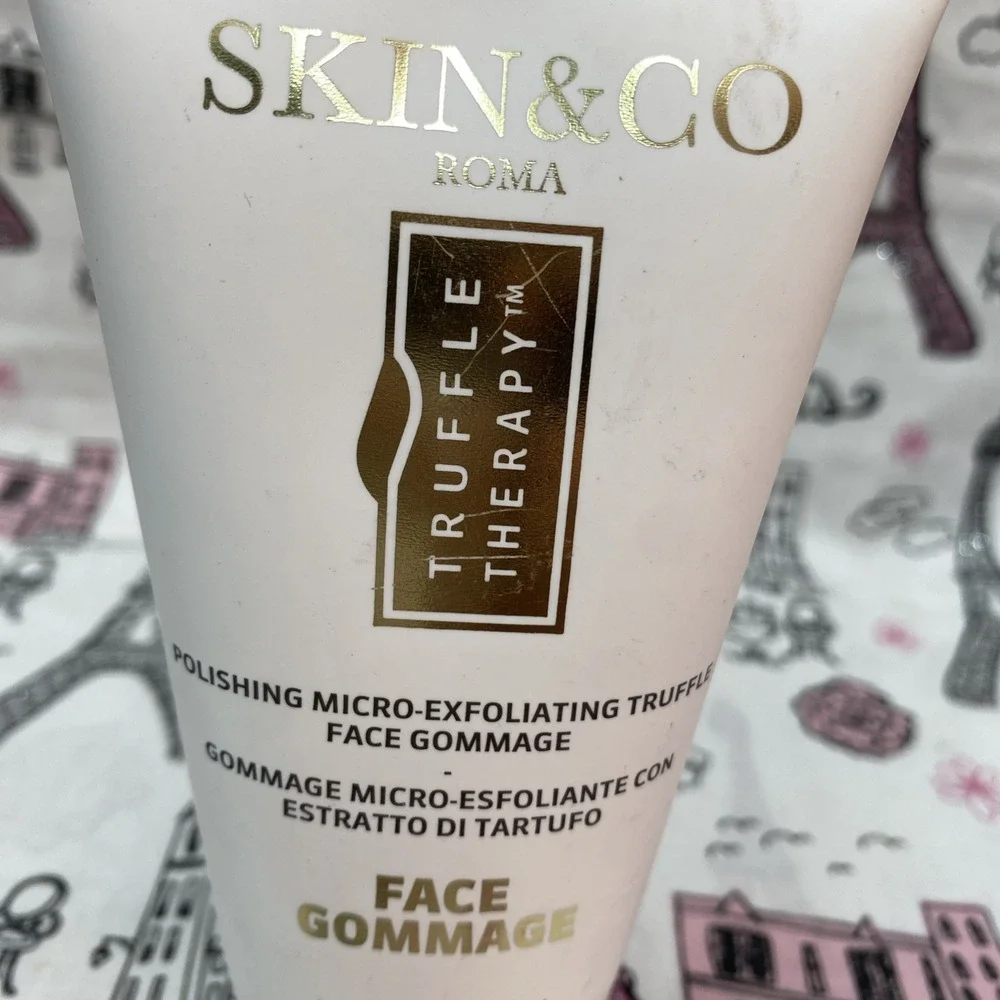 Skin & Co Truffle‎ Therapy Polishing Micro Exfoliating FACE GOMMAGE 5.07oz/150ml